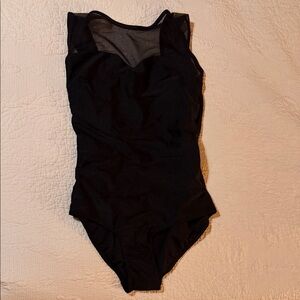 NWOT Medium Albion Maria suit in Black